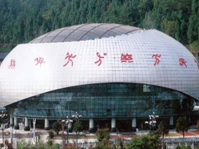 乐陵体育中心球形网架加工安装